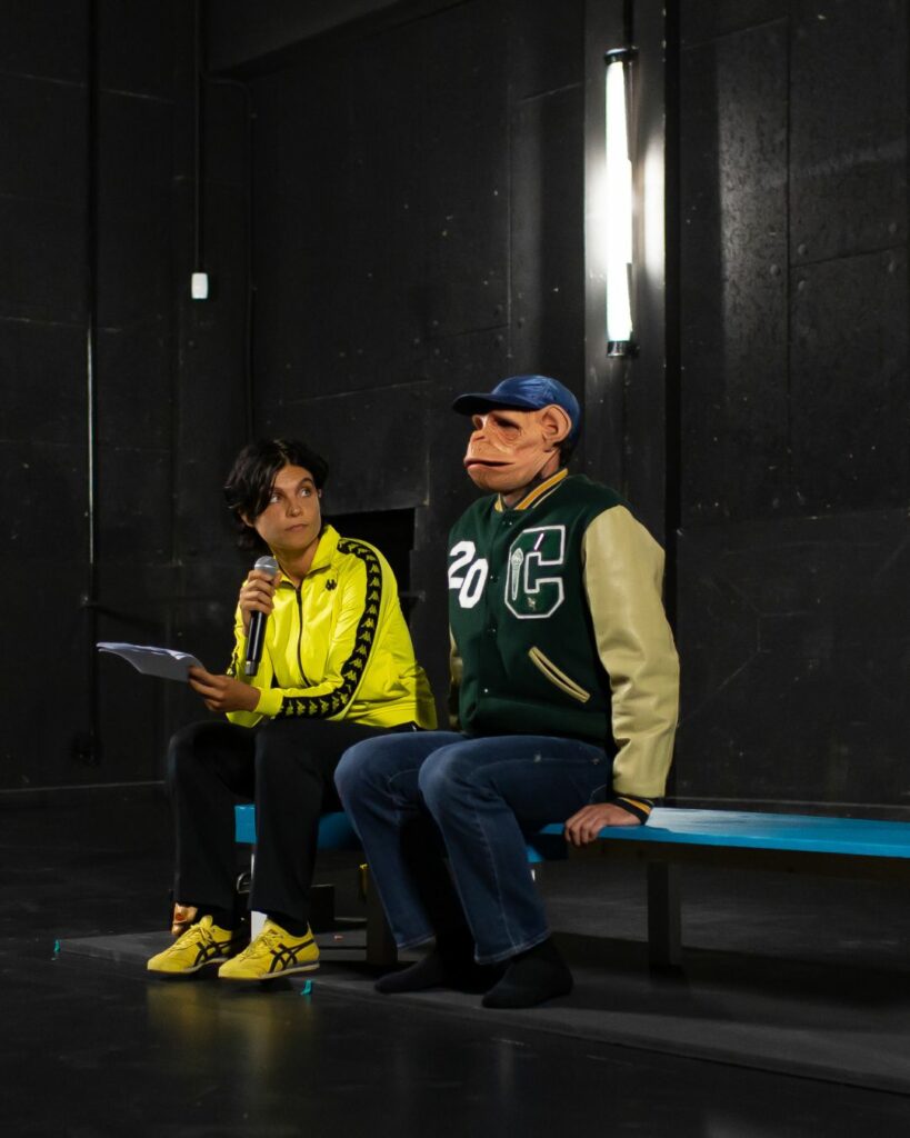 André Fortino, les enfants ont les dents diagonales, performance