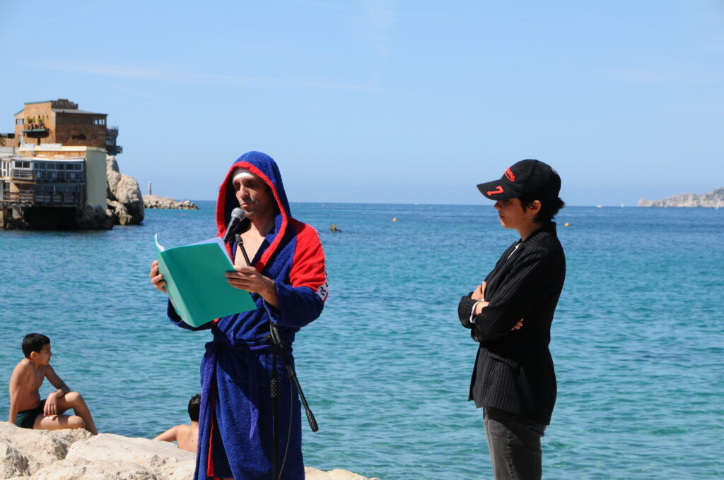 André Fortino & Lou Villapadierna, Longue Langue en béton, performance